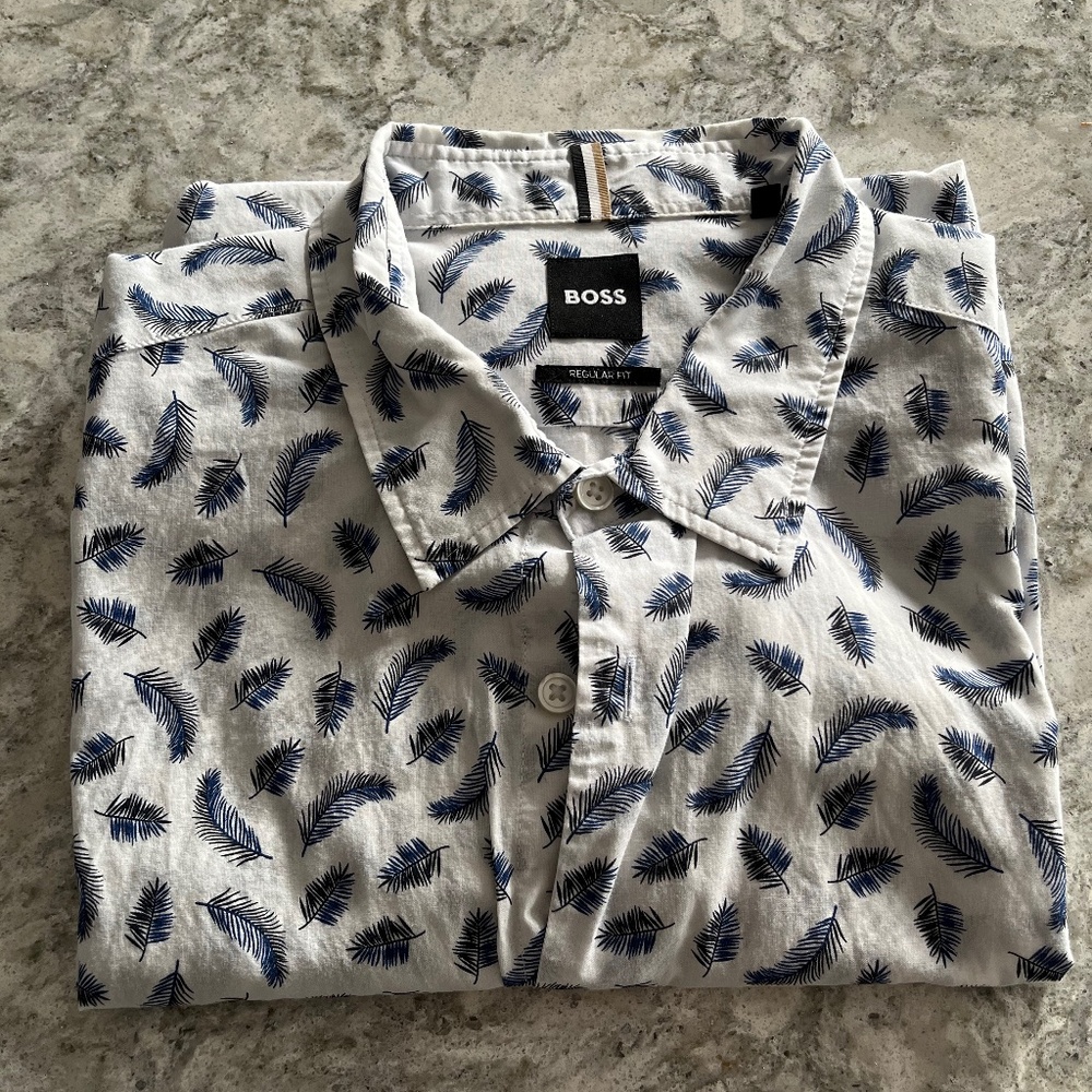 Hugo Boss Short Sleeved Shirt - Regular Fit XL